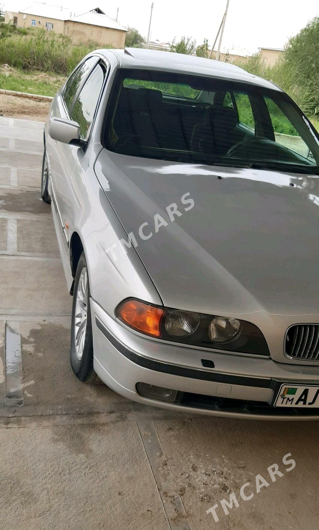BMW 528 1998 - 70 000 TMT - Мары - img 8