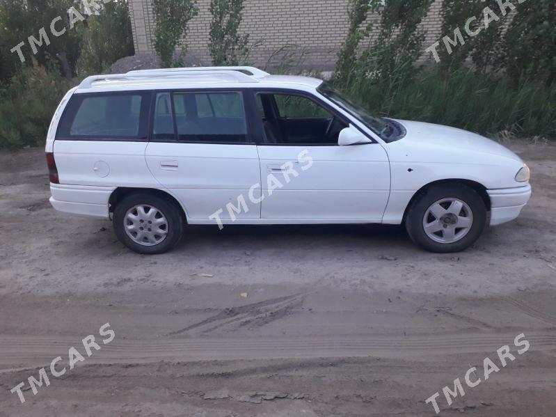 Opel Astra 1995 - 34 000 TMT - Gurbansoltan Eje - img 2