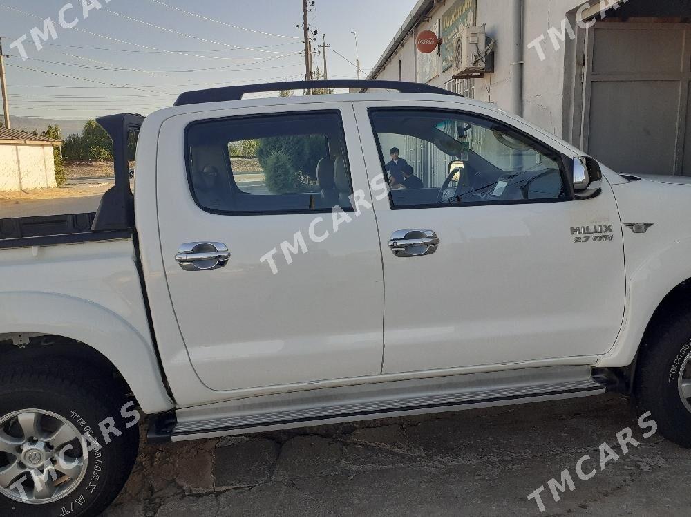 Toyota Hilux 2011 - 330 000 TMT - Bäherden - img 3