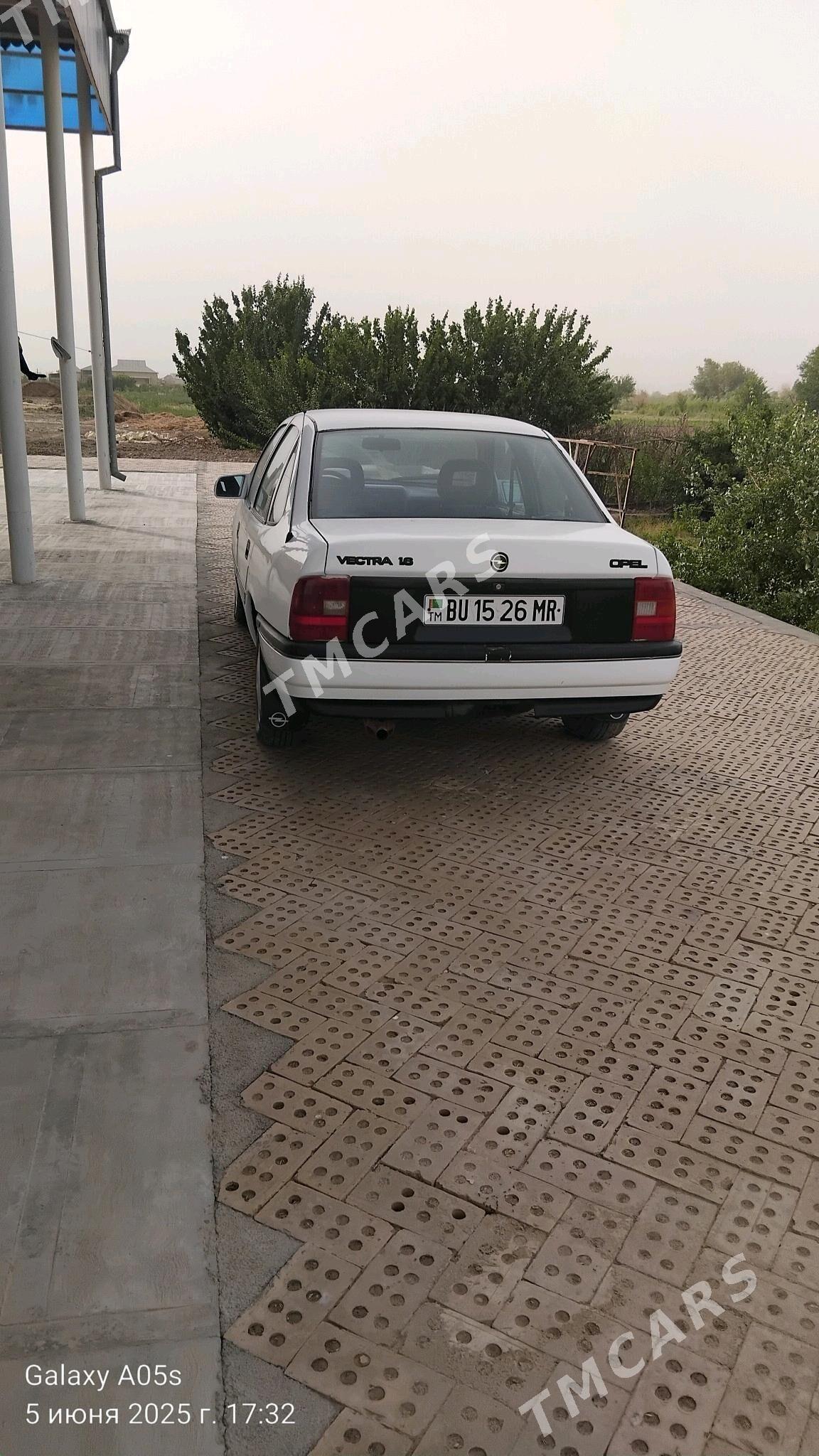 Opel Vectra 1990 - 31 000 TMT - Мары - img 3