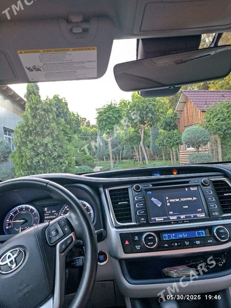 Toyota Highlander 2019 - 540 000 TMT - Мары - img 4