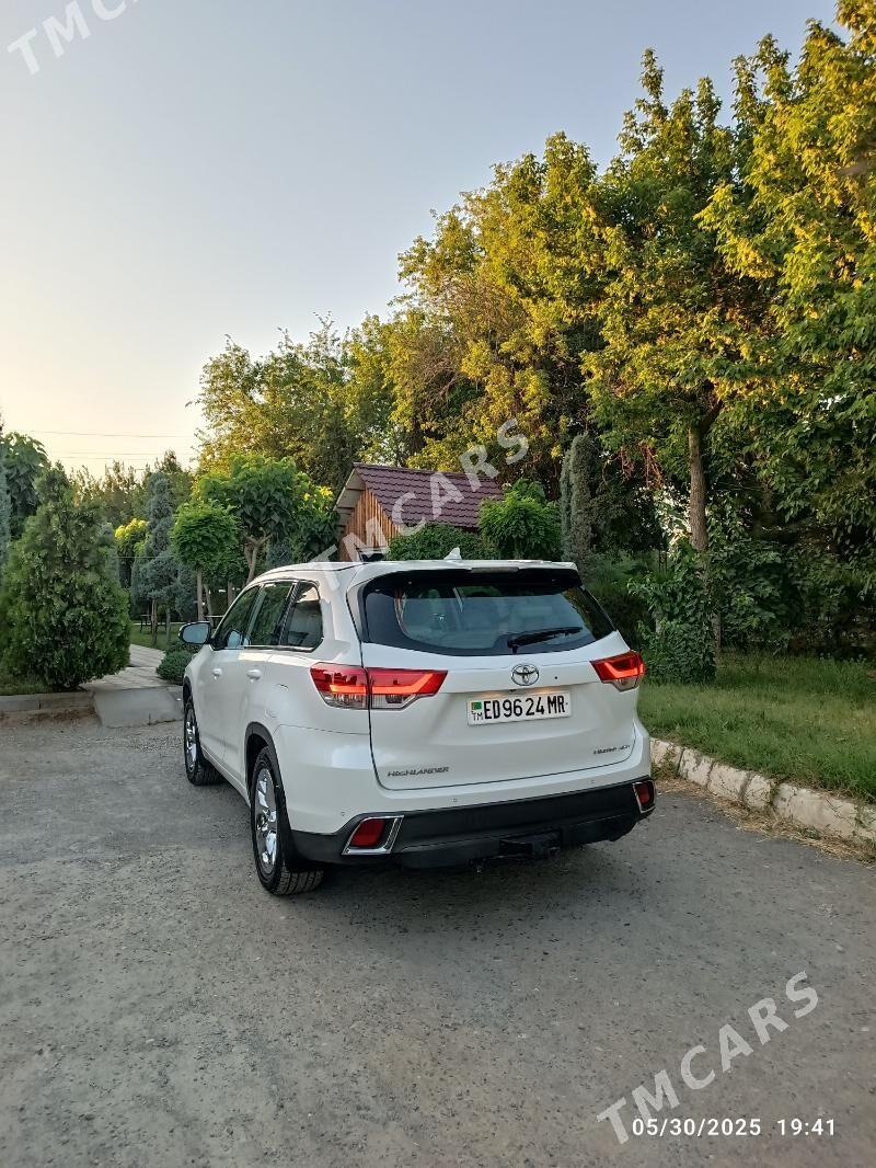 Toyota Highlander 2019 - 540 000 TMT - Мары - img 3