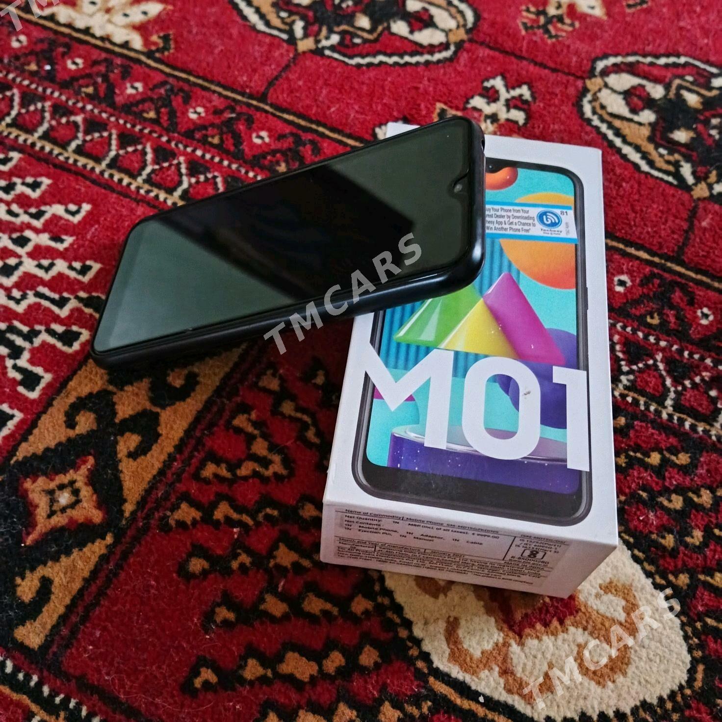 M01samsung  telefon - Херрикгала - img 2