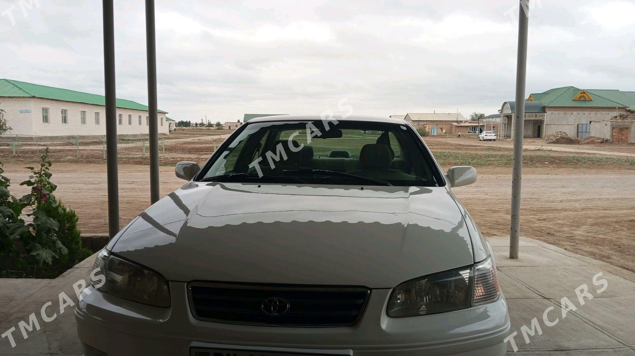 Toyota Camry 2000 - 142 000 TMT - Акдепе - img 5