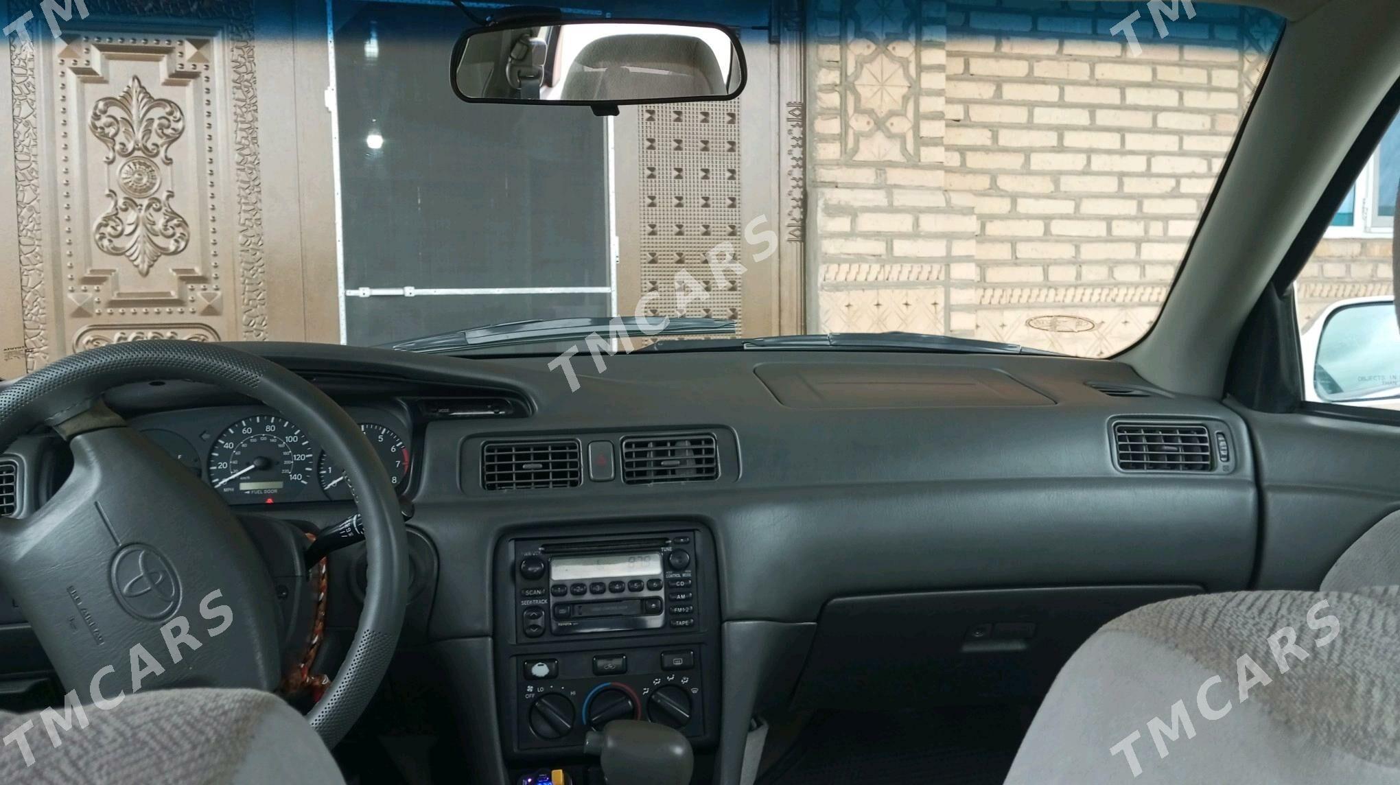 Toyota Camry 2000 - 142 000 TMT - Акдепе - img 7
