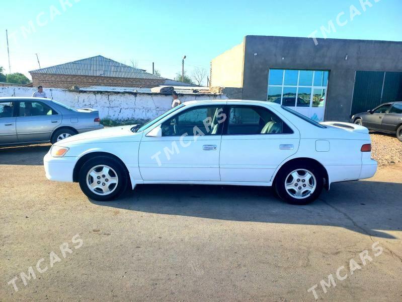 Toyota Camry 1999 - 135 000 TMT - Boldumsaz - img 9
