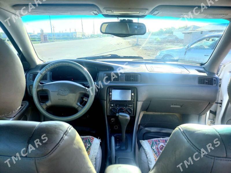 Toyota Camry 1999 - 135 000 TMT - Boldumsaz - img 5