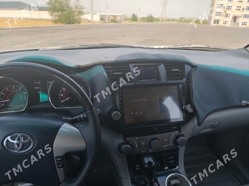 Toyota Highlander 2011 - 360 000 TMT - Туркменабат - img 3