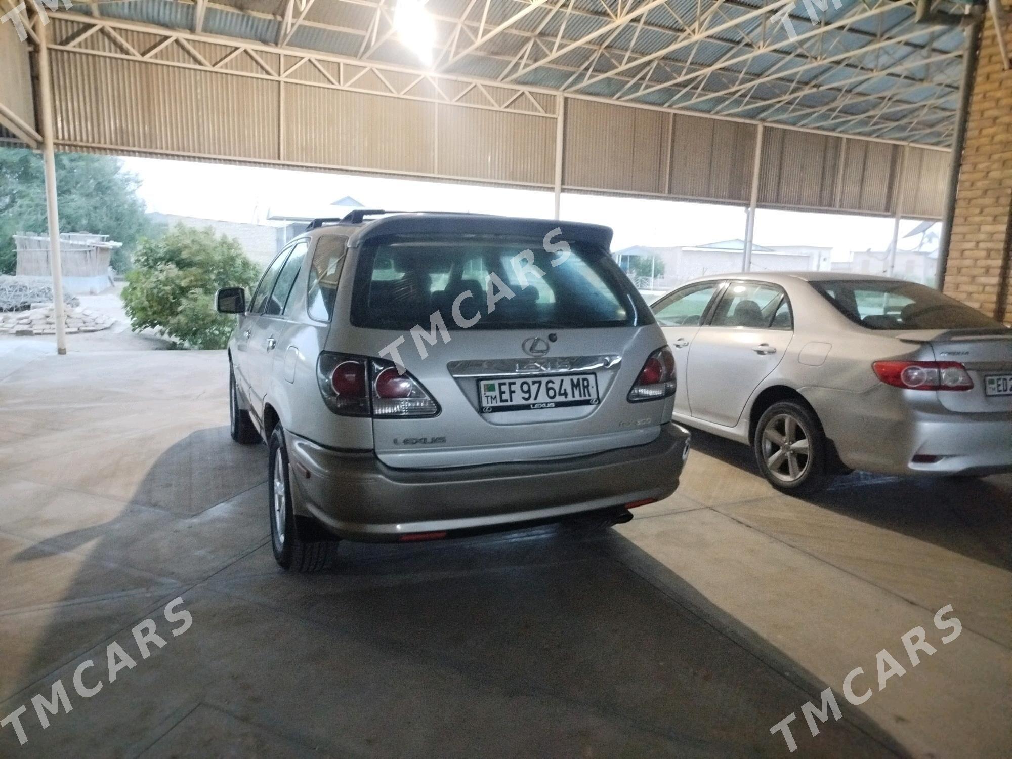 Lexus RX 300 2001 - 180 000 TMT - Мары - img 5