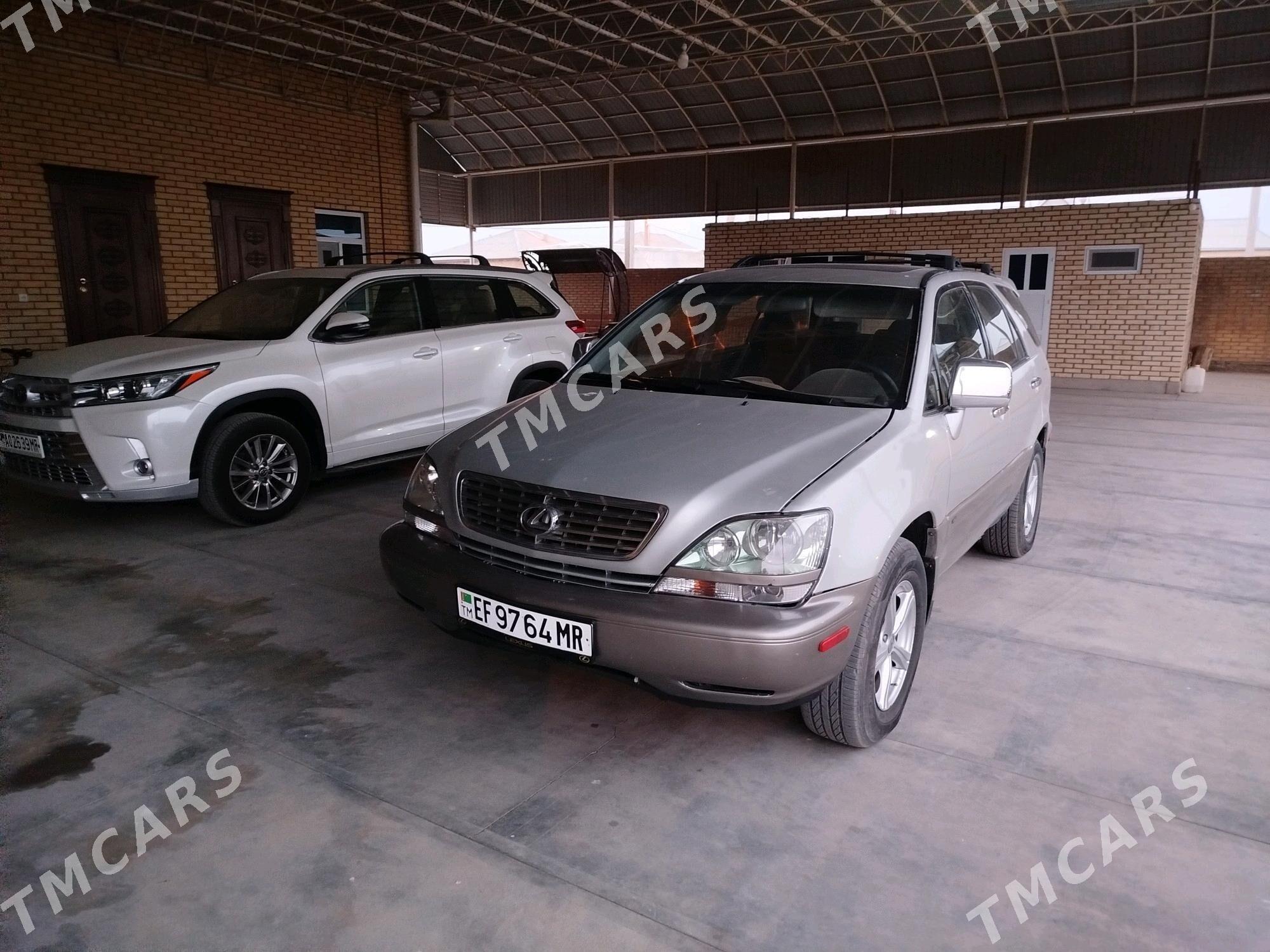 Lexus RX 300 2001 - 180 000 TMT - Мары - img 2