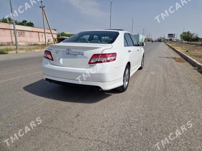 Toyota Camry 2010 - 170 000 TMT - Мары - img 3
