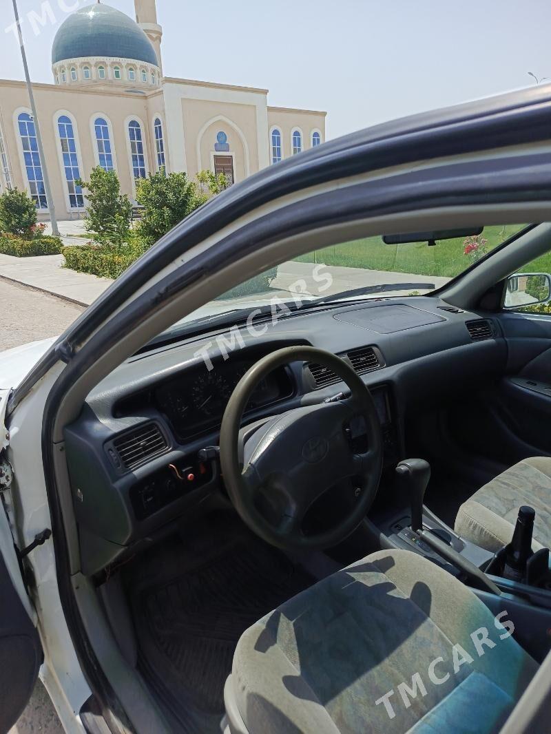 Toyota Camry 2000 - 93 000 TMT - Байрамали - img 2