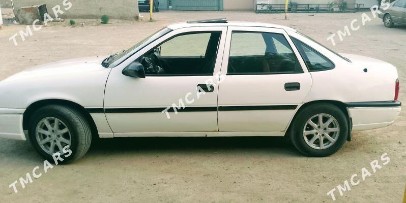 Opel Vectra 1993 - 35 000 TMT - Wekilbazar - img 3
