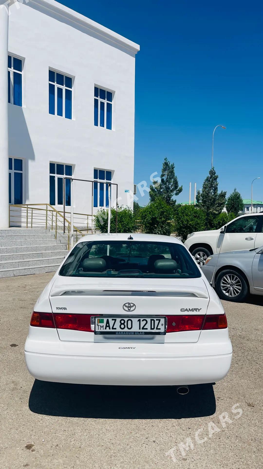Toyota Camry 1998 - 117 000 TMT - Daşoguz - img 4