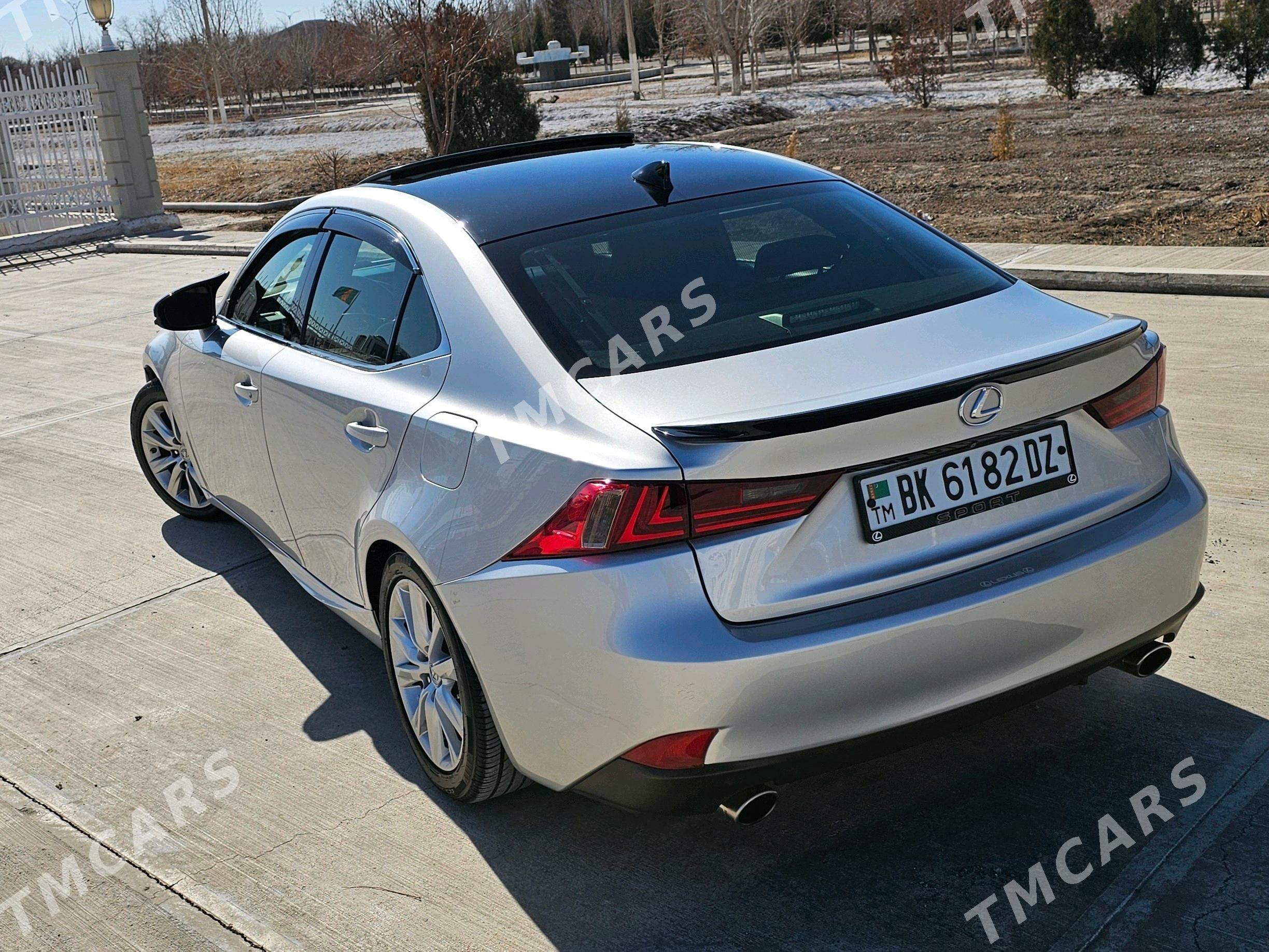 Lexus IS 2016 - 300 000 TMT - Daşoguz - img 6