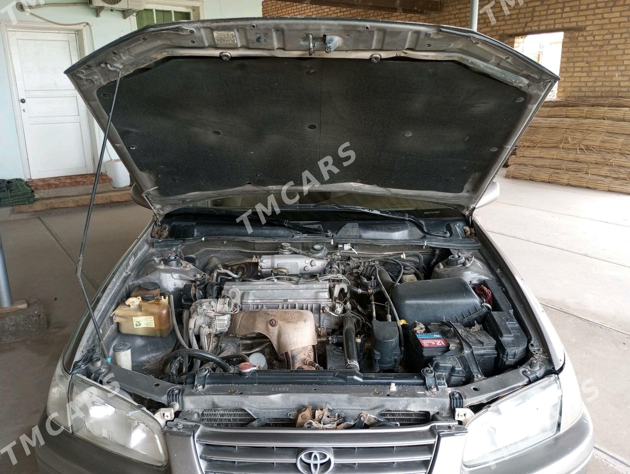 Toyota Camry 1999 - 115 000 TMT - Халач - img 3