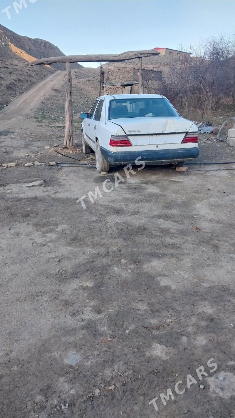 Mercedes-Benz 230E 1989 - 10 000 TMT - Magtymguly - img 2