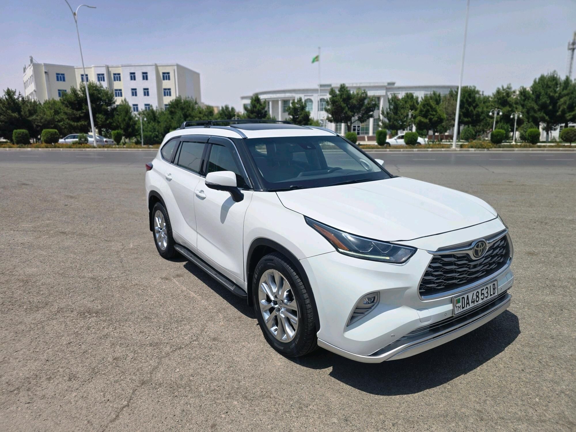 Toyota Highlander 2022 - 550 000 TMT - Türkmenabat - img 7