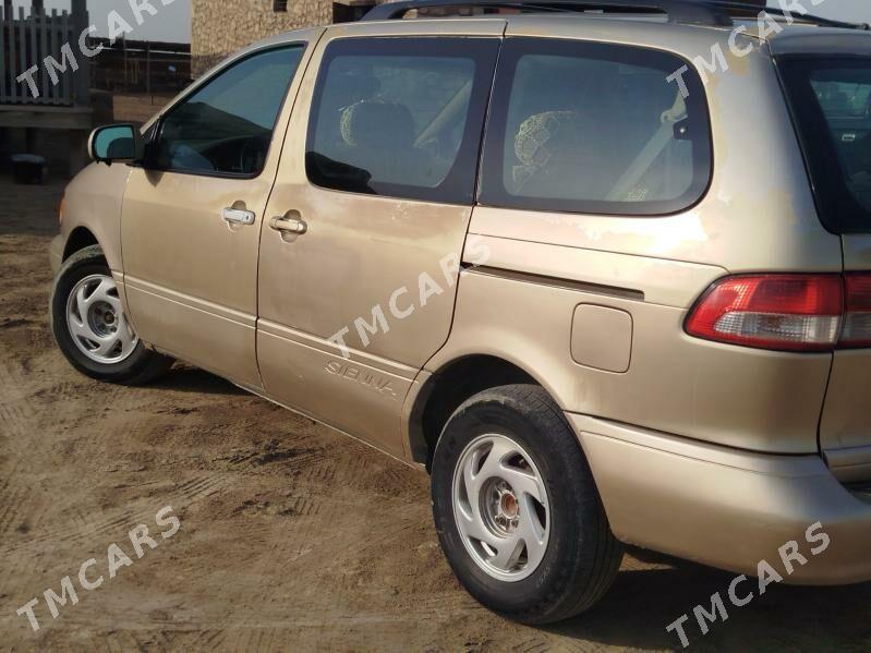 Toyota Sienna 2002 - 130 000 TMT - Esenguly - img 6