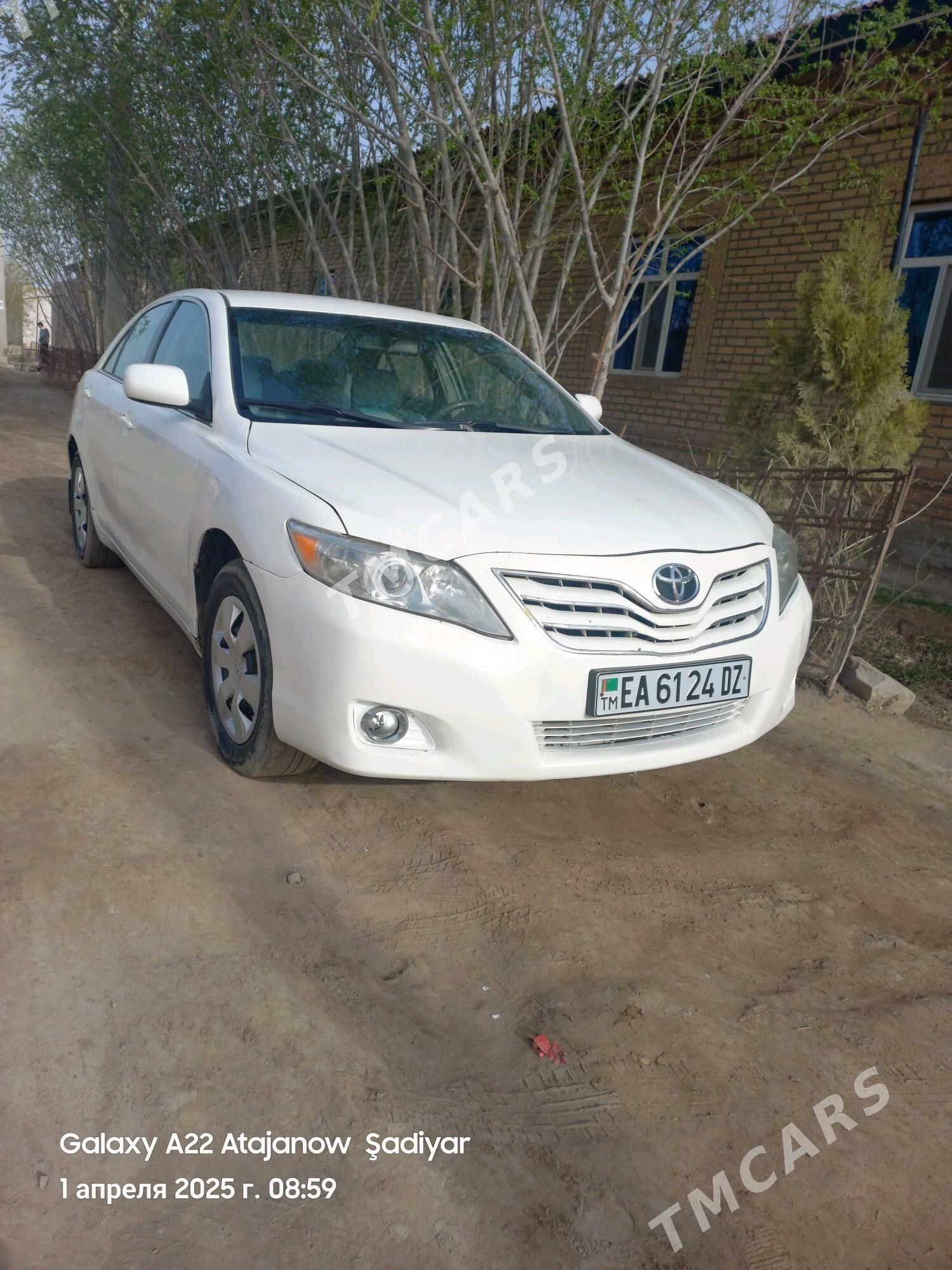 Toyota Camry 2010 - 135 000 TMT - Köneürgenç - img 2