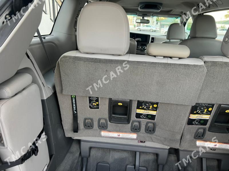 Toyota Sienna 2017 - 390 000 TMT - Мары - img 7
