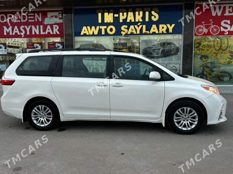 Toyota Sienna 2017 - 390 000 TMT - Мары - img 3