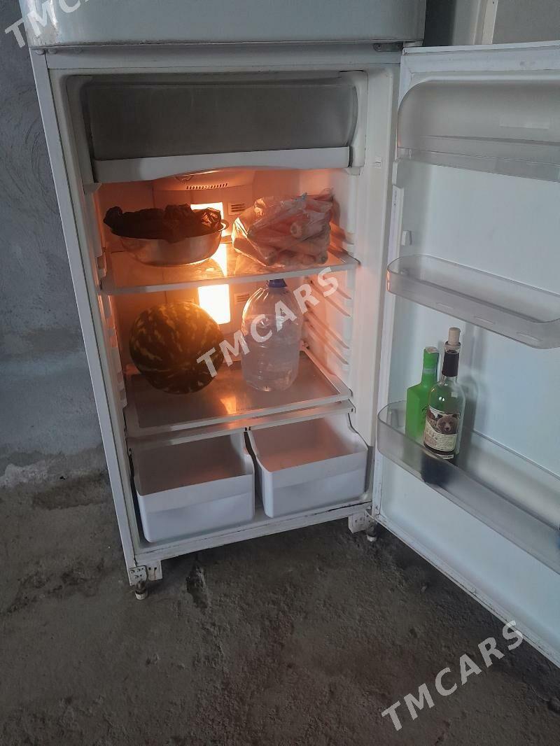 Hotpoint Ariston holadilnik - Çärjew - img 2