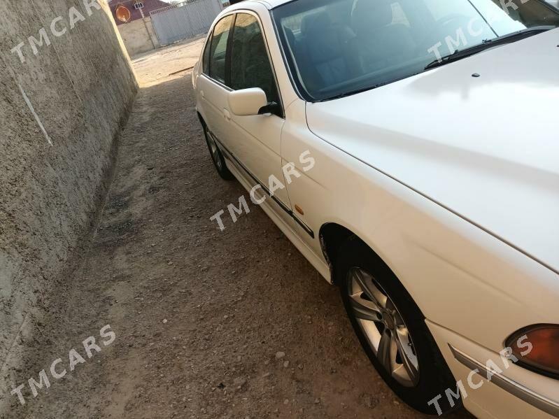 BMW E39 1996 - 70 000 TMT - Türkmenbaşy - img 4