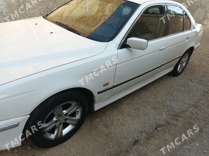 BMW E39 1996 - 70 000 TMT - Türkmenbaşy - img 5