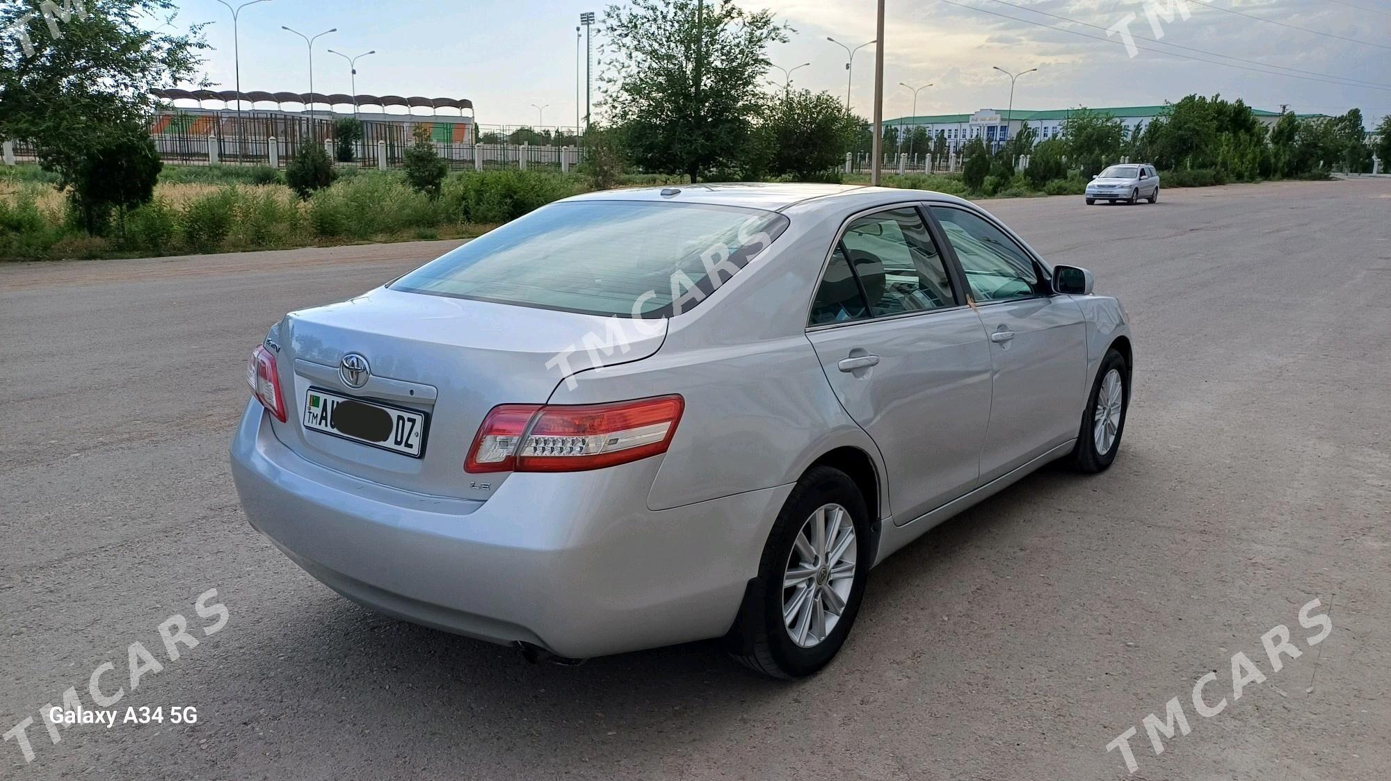 Toyota Camry 2010 - 210 000 TMT - Gubadag - img 4