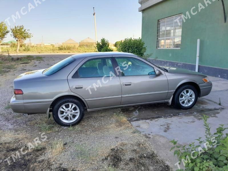 Toyota Camry 1998 - 117 000 TMT - Ýolöten - img 3