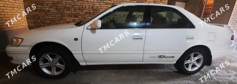 Toyota Camry 2000 - 120 000 TMT - Туркменабат - img 6