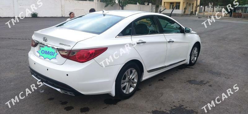 Hyundai Sonata 2010 - 135 000 TMT - Гёкдепе - img 4