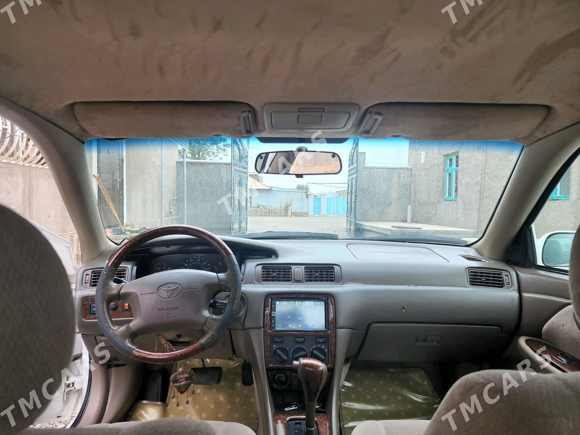 Toyota Camry 2000 - 126 000 TMT - Кака - img 5