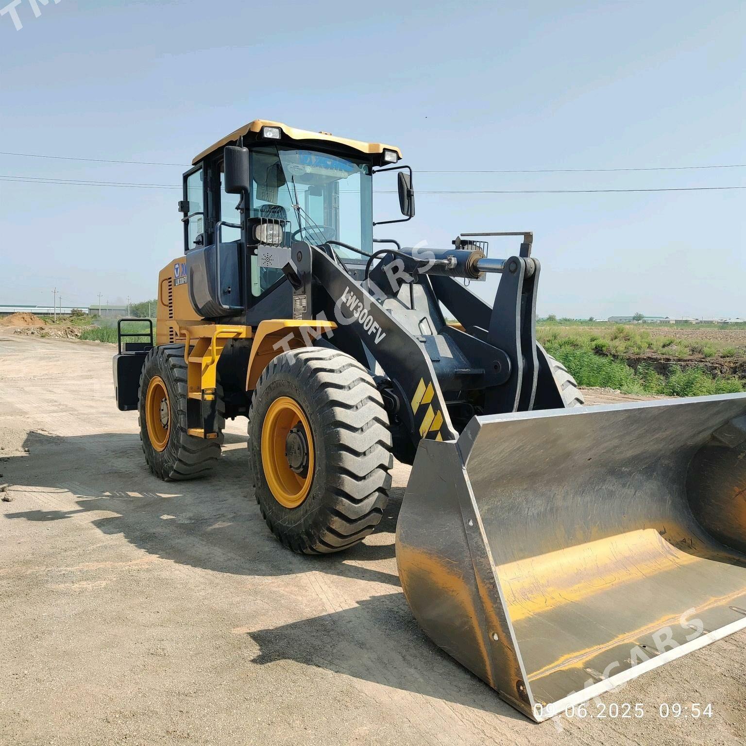 XCMG LW300F 2020 - 520 000 TMT - Wekilbazar - img 2