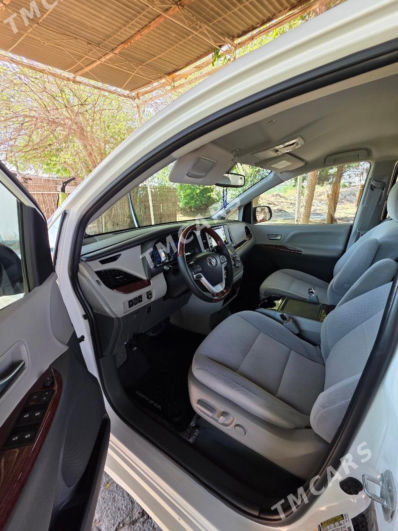 Toyota Sienna 2020 - 420 000 TMT - Мары - img 3