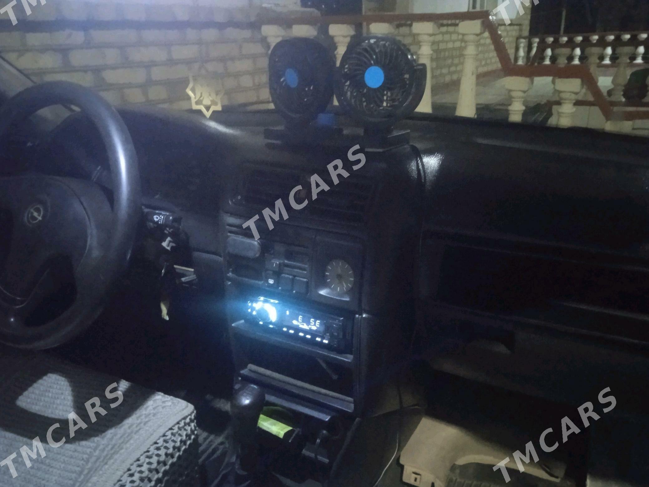 Opel Vectra 1993 - 24 000 TMT - Sakarçäge - img 5