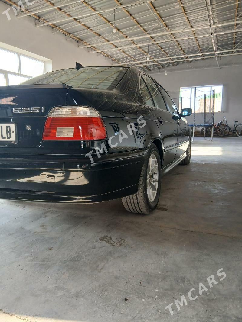 BMW E39 2003 - 130 000 TMT - Дянев - img 4