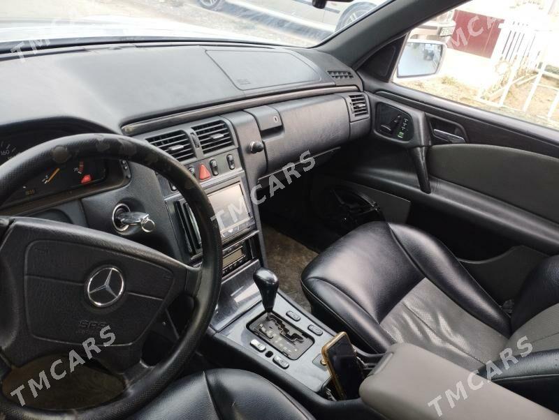 Mercedes-Benz E320 1996 - 78 000 TMT - Ашхабад - img 3