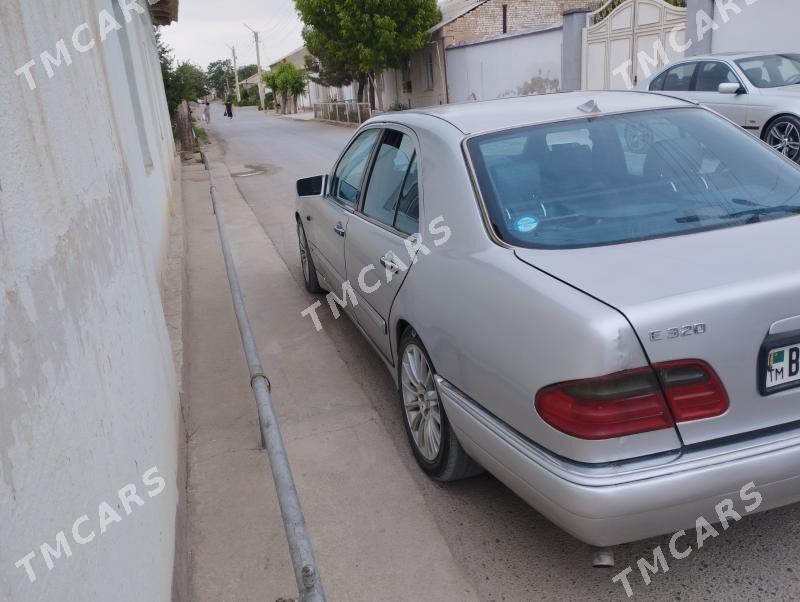 Mercedes-Benz E320 1996 - 78 000 TMT - Ашхабад - img 2