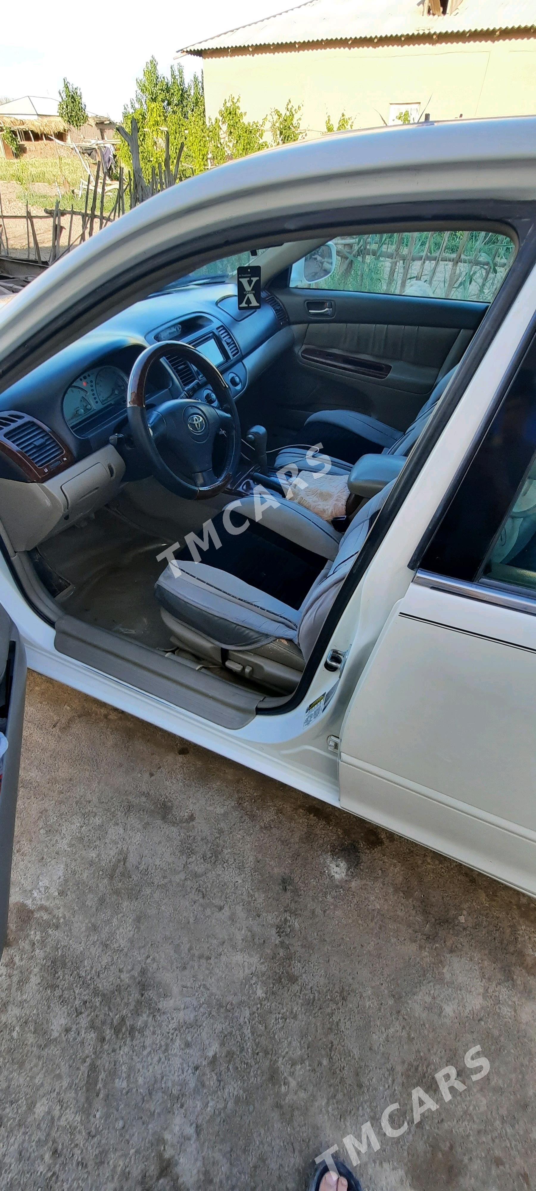 Toyota Camry 2004 - 140 000 TMT - Şabat etr. - img 2
