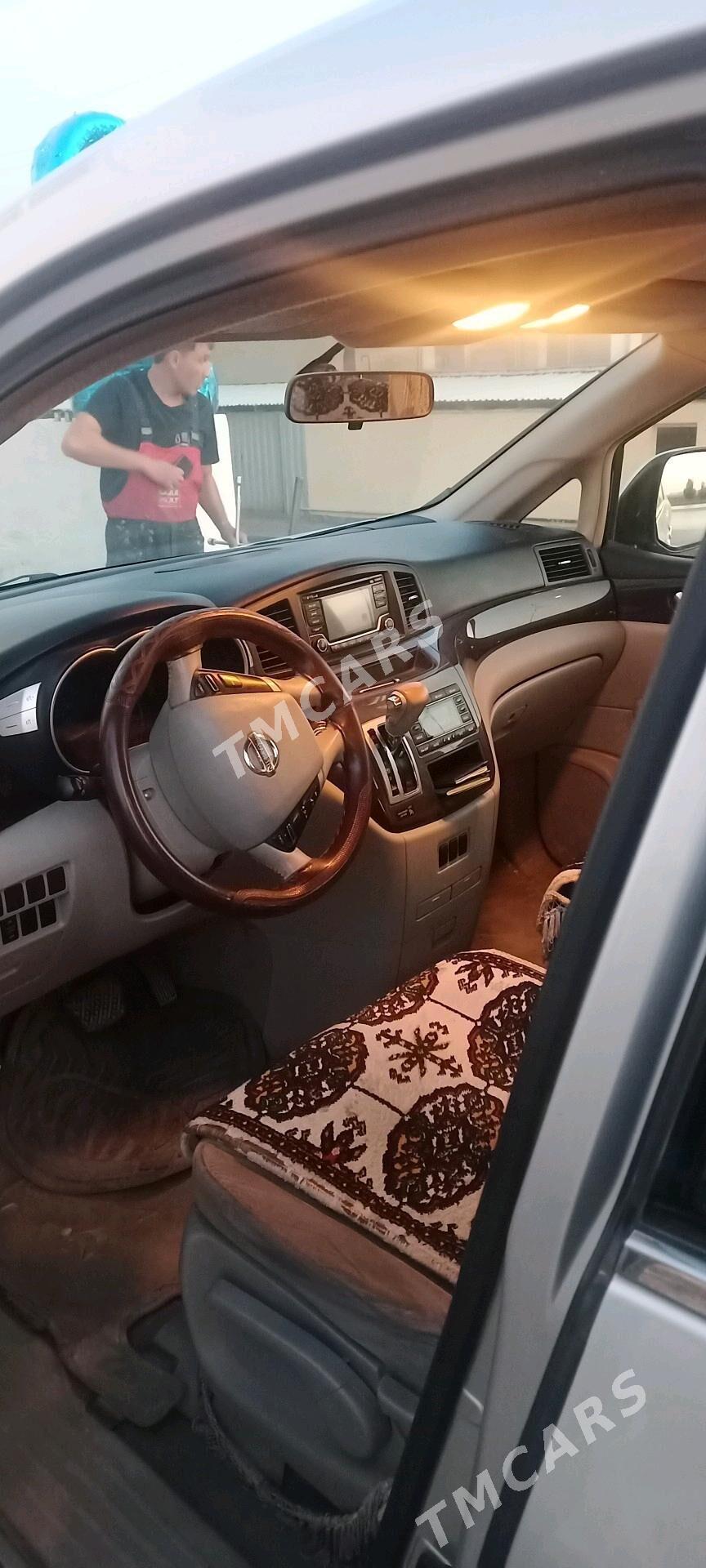 Nissan Quest 2016 - 270 000 TMT - Türkmenabat - img 4