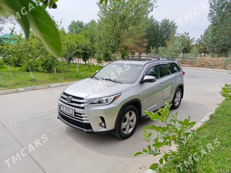 Toyota Highlander 2018 - 420 000 TMT - Туркменабат - img 3