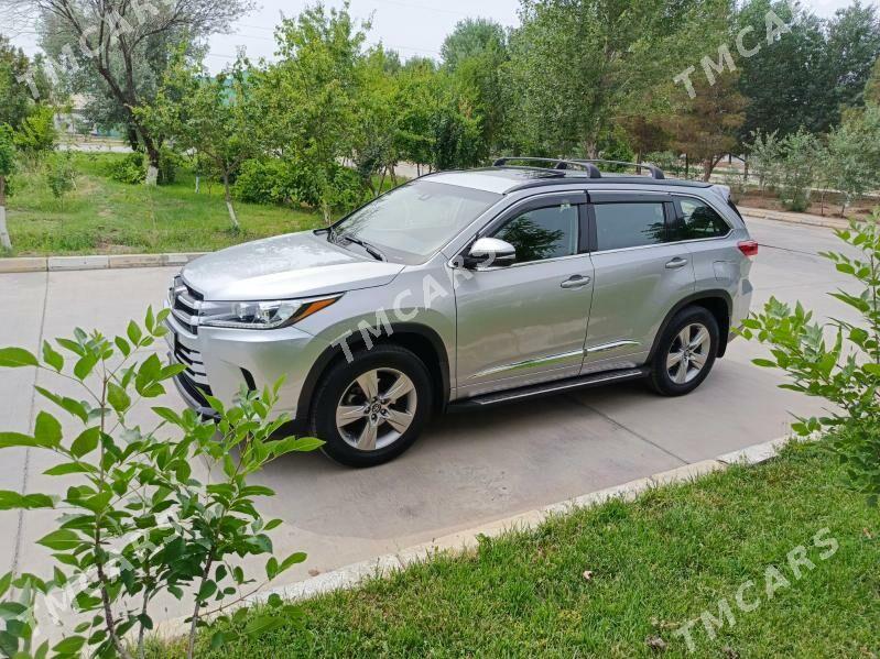 Toyota Highlander 2018 - 420 000 TMT - Туркменабат - img 10