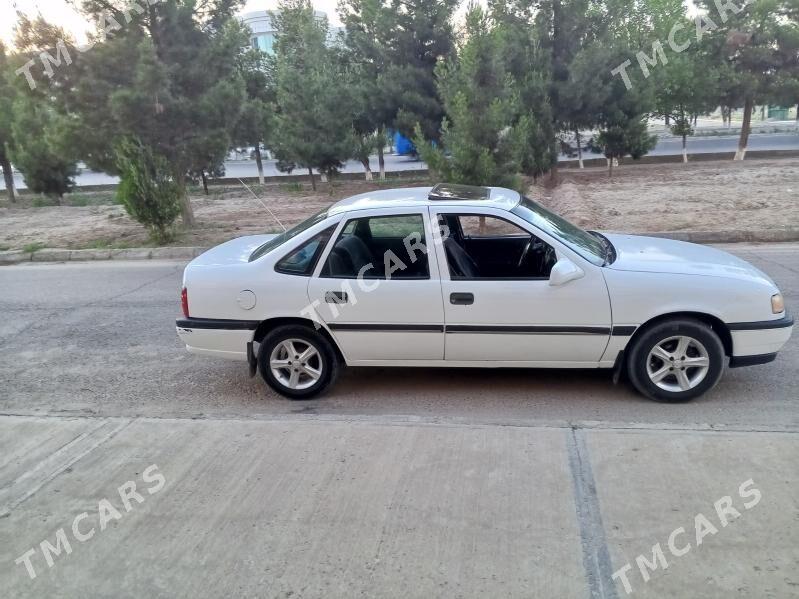 Opel Vectra 1991 - 32 000 TMT - Мары - img 3