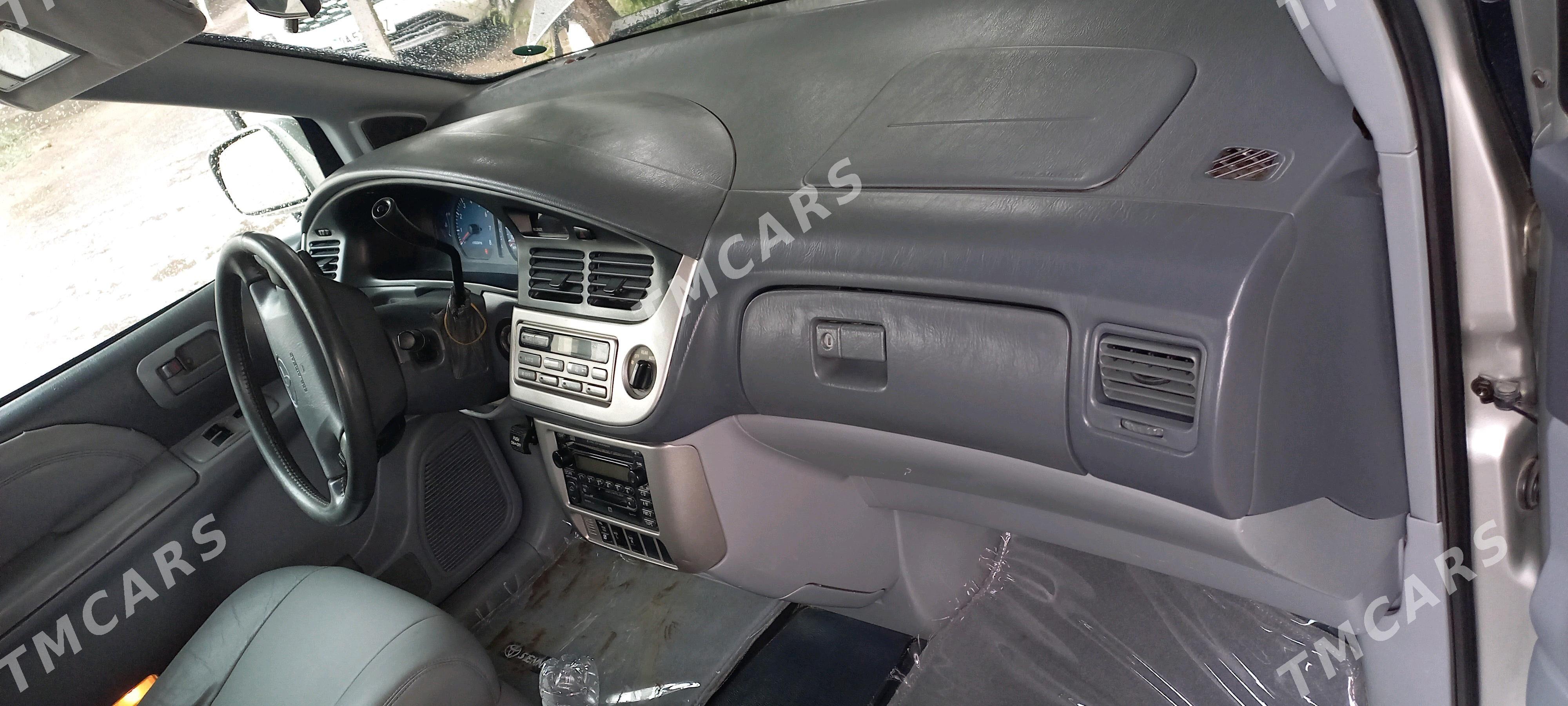 Toyota Sienna 2002 - 188 000 TMT - Daşoguz - img 8