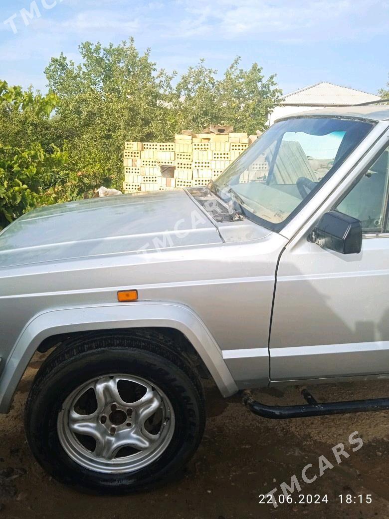 Jeep Cherokee 1990 - 25 000 TMT - Мары - img 4
