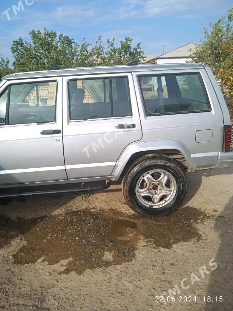 Jeep Cherokee 1990 - 25 000 TMT - Мары - img 3