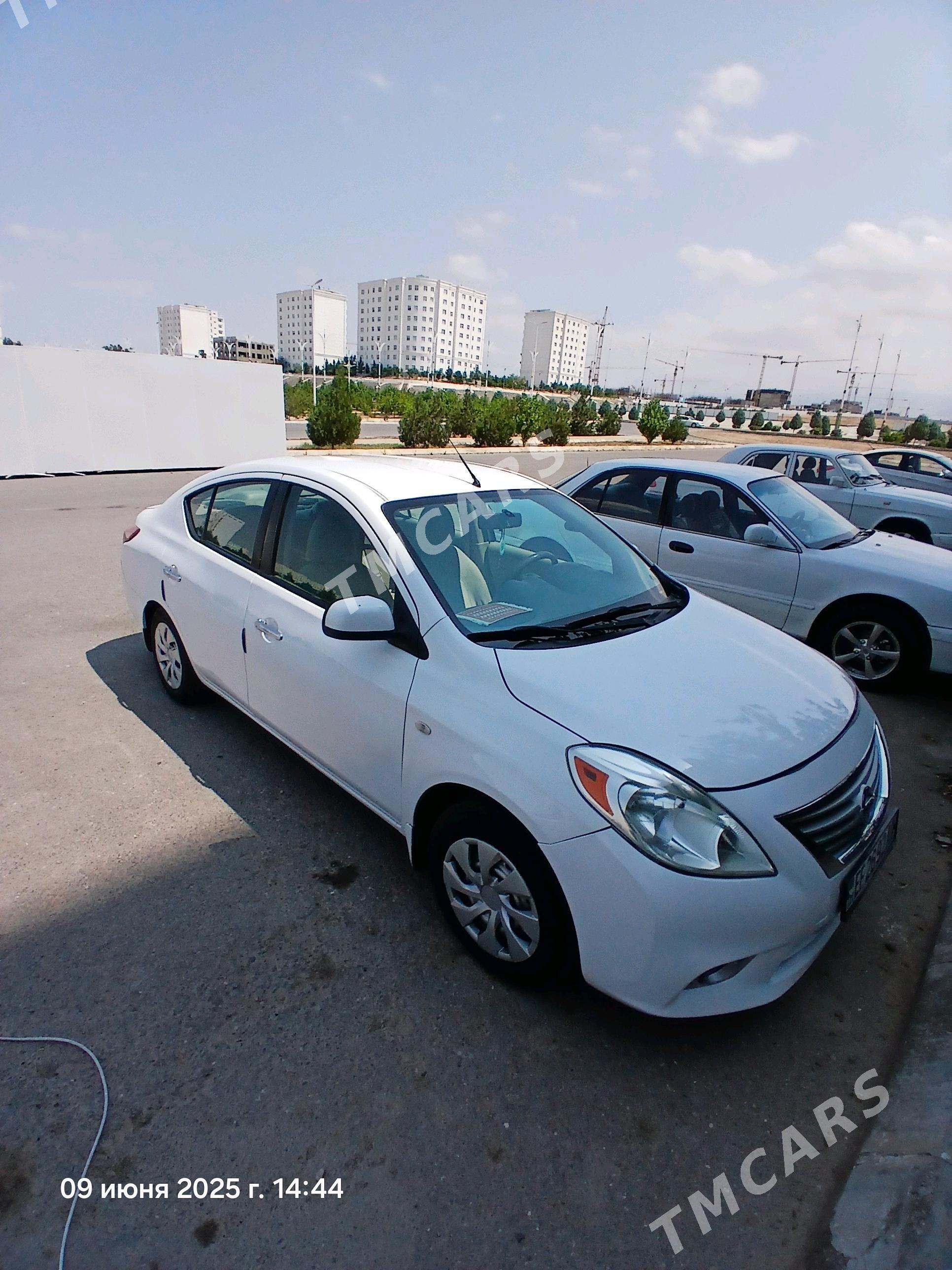 Nissan Versa 2011 - 112 000 TMT - Parahat 7 - img 4