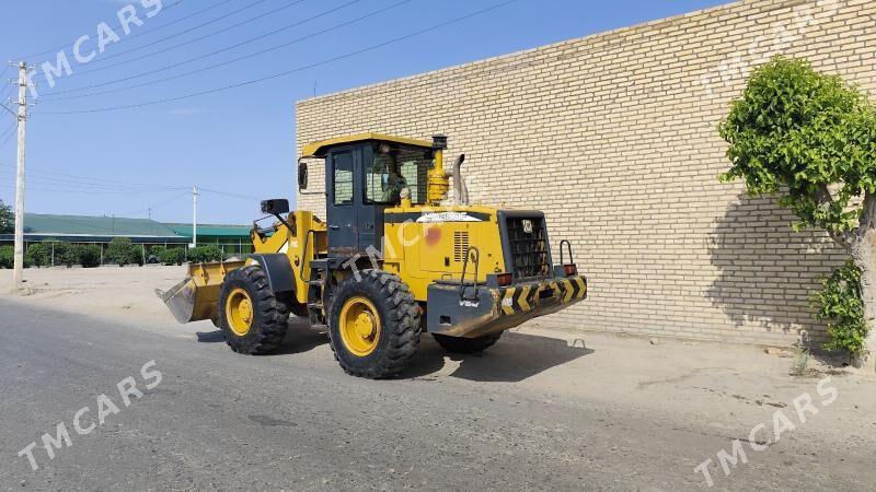 XCMG LW300F 2013 - 420 000 TMT - Туркменабат - img 3